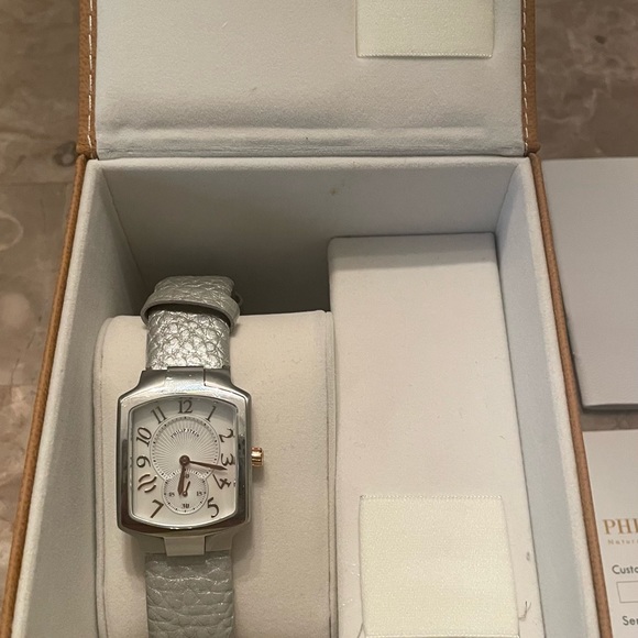 Philip stein mother of pearl watch with four additional watch bands - Picture 2 of 11